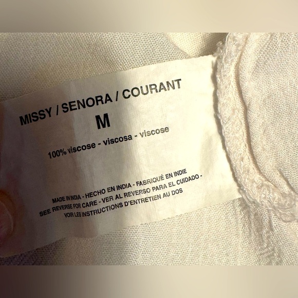 Bandolino Ombré Pink and White Smocked Bib Collar Blouse size Medium - Picture 7 of 8